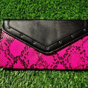 Chic Black and Pink Snake Print Clutch